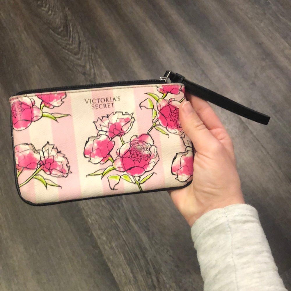 Victoria’s Secret Pouch
